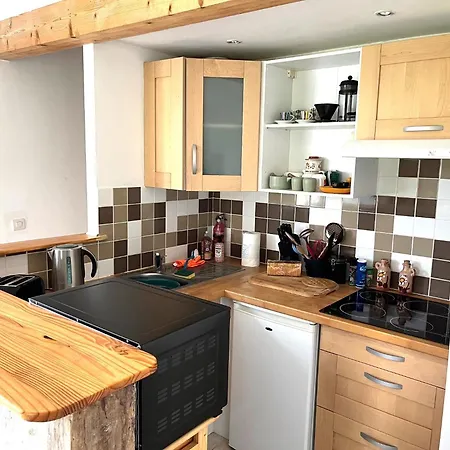 Hugo At Bassinaud Juignac